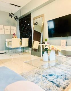 Fort Bonifacio BGC condo - 9