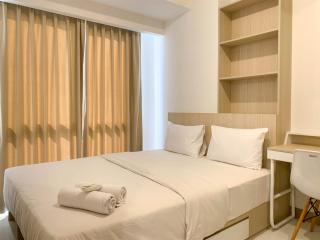 Compact and Functional 2BR Tokyo Riverside PIK 2 Apartment By Travelio - Rawalembang - 9