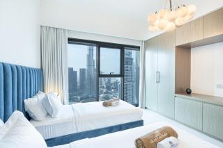 Luxury Home on the 50th Floor with Full Burj View - 7