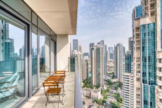 Blueground Act One Act Two Tower 2 pool gym DXB-1397 - 6
