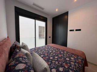 Amazing apartment with rooftop pool - Alicante - 4