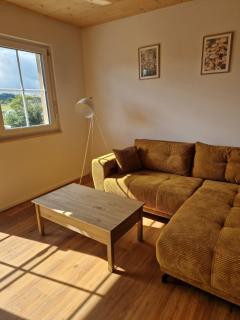 FeWo2 großräumige FeWo in Riegel am Kaiserstuhl über 2 Etagen, Galerie, Balkon - 4