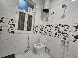 Hotel the Glass House - 4