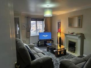 Brades Rise Retreat - Cozy 3 Bedroom House - Oldbury - 5