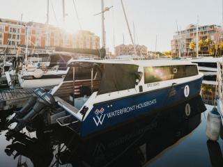 Waterfront Houseboat - 9