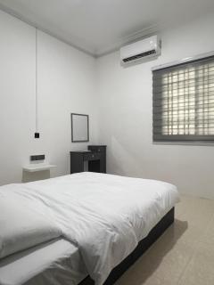23 Inn Queen Bedroom with share bathroom 102 - Simpang Ampat - 8