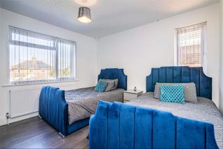 Cosy Home for Professionals, 3 Separate Beds with Large Kitchen and Private Garden - Long Eaton - 8