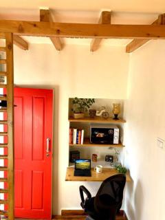 WindowBOX STUDIO kitchenette lawn WFH - 9