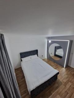 The Hime - Friern Barnet - 8