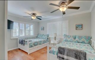 Cozy home in Ft Lauderdale with a heated pool - 4