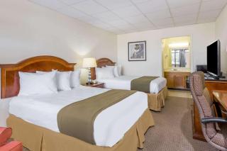 Days Inn by Wyndham Bedford - Bedford - 4