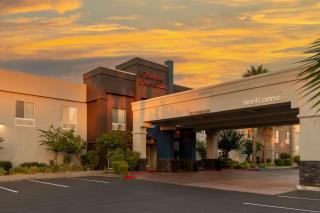 Hampton Inn & Suites Sacramento-Auburn Boulevard - Sacramento - 8