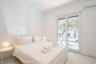 Sophisticated Modern Apt in Athens center - 4