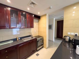 Royal Breeze Sea View One Bedroom Apartment - Ras al-Khaimah - 2
