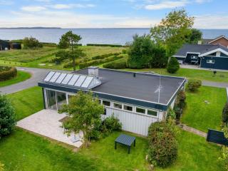 Holiday Home Rikkart - 100m from the sea by Interhome - Bro - 0