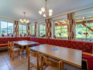 Apartment Karlspitz by Interhome - 2