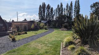 Sunset Retreats The Leaf - 1