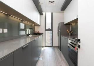 Elegant 2BR Mesk 1 Apt with Stunning Urban Views by Vibel - Dubai - 2