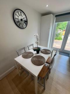 Zenobia London Luxury Apartments - Finchley - 4