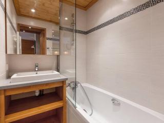 Appartement Méribel avec balcon, ascenseur et casier à skis - FR-1-355-243 - Les Allues - 7