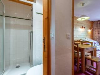 Appartement Méribel avec balcon, ascenseur et casier à skis - FR-1-355-243 - Les Allues - 2