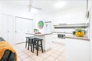 12 Central Plaza Port Douglas - 8