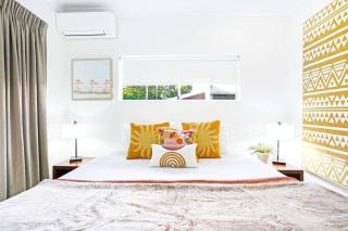 12 Central Plaza Port Douglas - 1