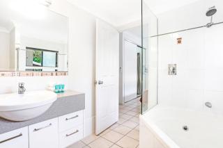 12 Central Plaza Port Douglas - 2
