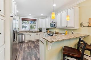 13 Moonshell Rd- Near Ocean,Huge Pool,Fully Fenced Backyard! Free Activities! - Hilton Head Island - 1