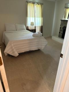 Serenity Retreat near Camp Lejeune & Beaches - Jacksonville - 4