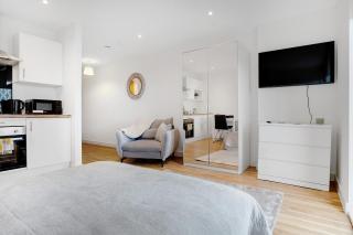 New! Media City 1BR Free WIFI - Manchester - 0