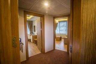 Park Square Hotel - 7