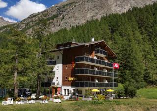 Ski-In/Ski-Out Hotel Sport - 0