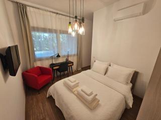 TG NEW Luxury Private Resort Villas - Heated Salty Swimming Pool, Outdoor Jacuzzi, Sauna, Exotic Garden - Limassol - 1