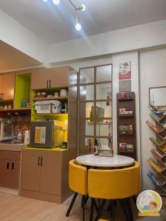 Yuli Hennessy Crib & Staycation near SM Fairview - 8