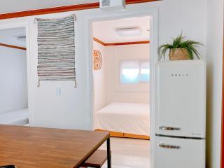 #New #Seoul #Hongdae #3BDS #1BA #private #1FL Sabrina in YeonNam - 2