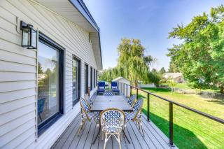 Kalispell Gem Deck, Yard and Fireplace - Kalispell - 8