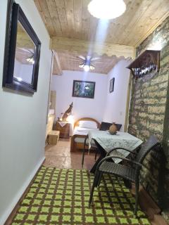 Karafil Guesthouse - Gjirokastër - 7