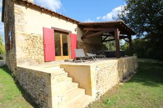 Comfortable One Bed Gite with Hot Tub - Les Fargues - 2