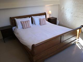 Comfortable One Bed Gite with Hot Tub - Les Fargues - 6