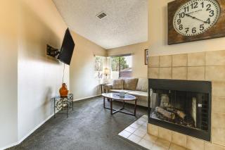 Furnished Patio, Fenced Yard Home in Green Valley - Las Vegas - 6