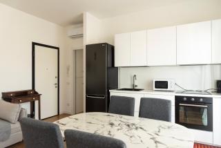 Youhosty - Soderini 25 - Milan - 1