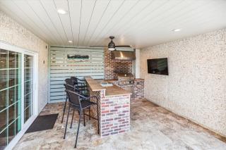 3 Shore Crest Lane- Chefs Kitchen, Game Room, Near Beach, Private Pool, FREE Activities Included - Hilton Head Island - 3