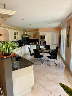 Chambre spacieuse à louer dans une maison calme avec un grand jardin - 6