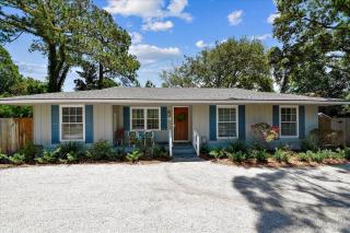 46 Folly Field Rd- Quick Walk to Beach, Large Private Pool & Yard, FREE Activities Included - Hilton Head Island - 8
