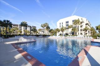 412 Shorewood Villas- Oceanfront Villa, Zero Entry Pool & Spa! FREE Activities Included - Hilton Head Island - 0