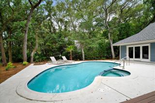 47 Off Shore- Dogs OK, Huge Outdoor Space & Private Pool, FREE Activities Included - Hilton Head Island - 7