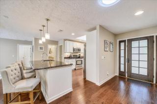 47 Off Shore- Dogs OK, Huge Outdoor Space & Private Pool, FREE Activities Included - 5