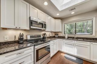 47 Off Shore- Dogs OK, Huge Outdoor Space & Private Pool, FREE Activities Included - Hilton Head Island - 1