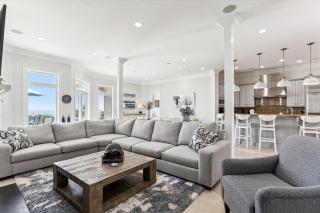 9 Singleton Beach Place- Renovated, Oceanfront, Pool, Elevator, FREE Activities Included - Hilton Head Island - 4
